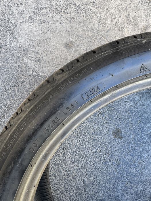 Продам шины 245/40/19