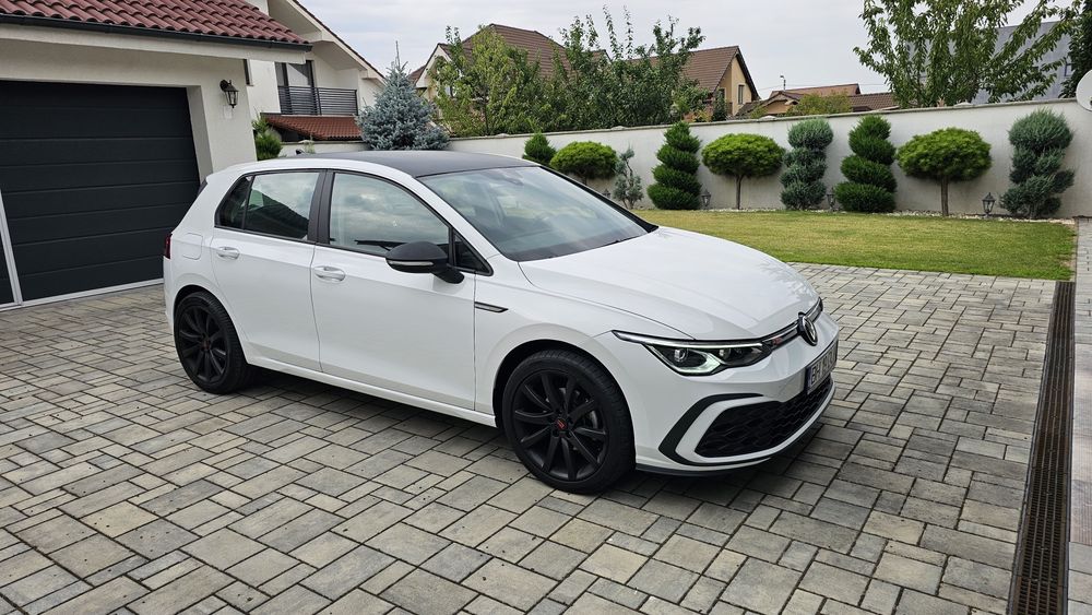 Golf 8 R Line   - VARIANTE +/- !!!