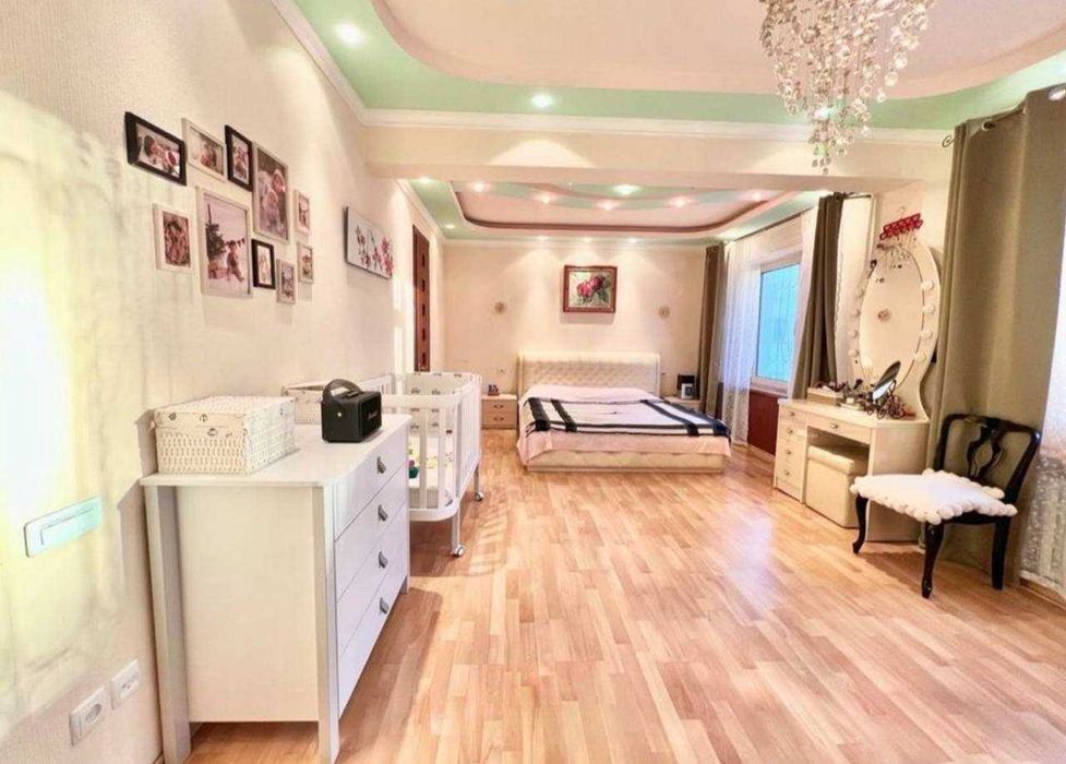 Банковская квартира на Ойбек 5/7/9 площадь 182м2, Шохмедцентр