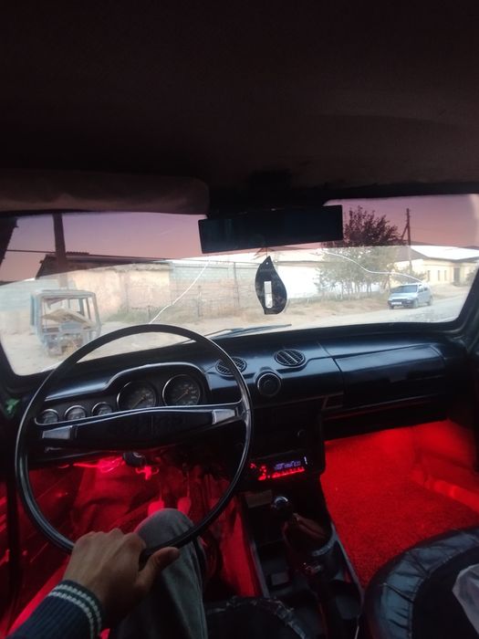 Vaz 2106 sotiladi