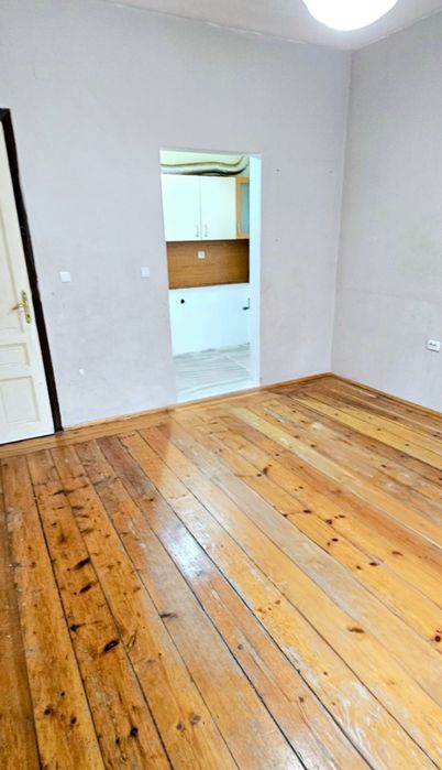 Продава се Тристаен апартамент в София, Оборище - 92 кв.м за 2825 €/кв.м - Снимка #4