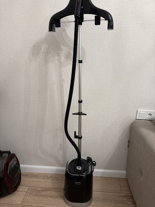 Продам отпариватель Tefal