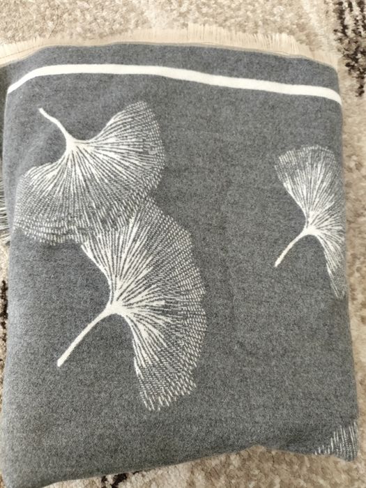 Шарф, палантин орамал