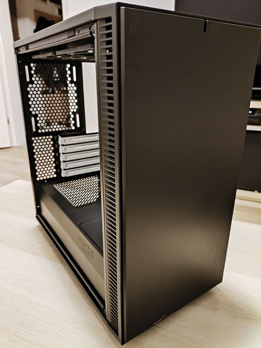 Carcasa gaming workstation Fractal Design Define C Mini