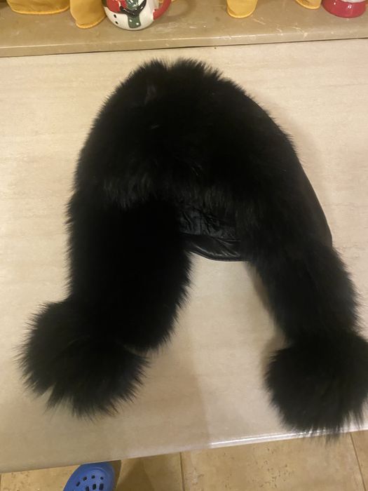 Vind caciula dama , blana naturala neagra