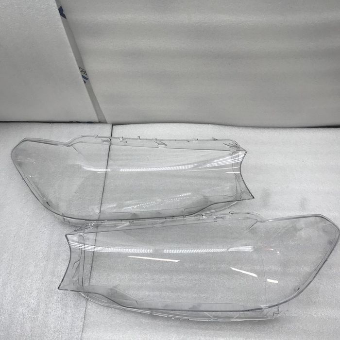 Стекло фары BMW G30 бмв