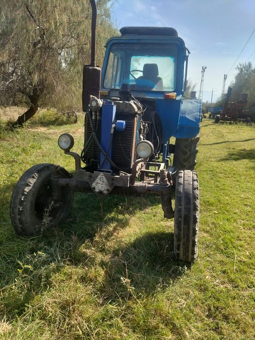 Продам трактор на ходу