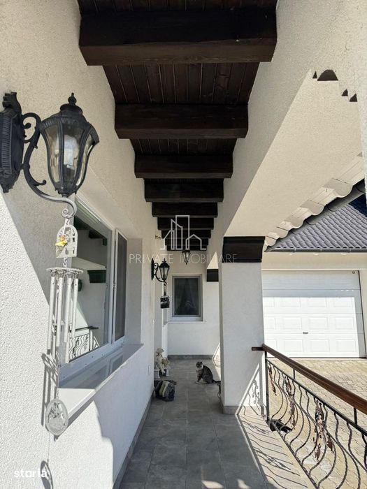 Casa ultramoderna de vanzare in Hetiur