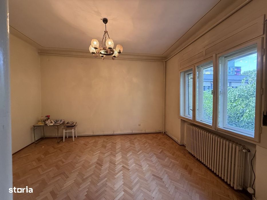 Apartament 3 camere, 72mp, etaj 1, 400m teren, garaj propriu- Complex — fotografia 3