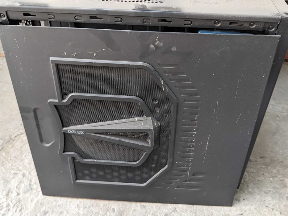 Компьютерный кейс Luxtech для 5 HDD