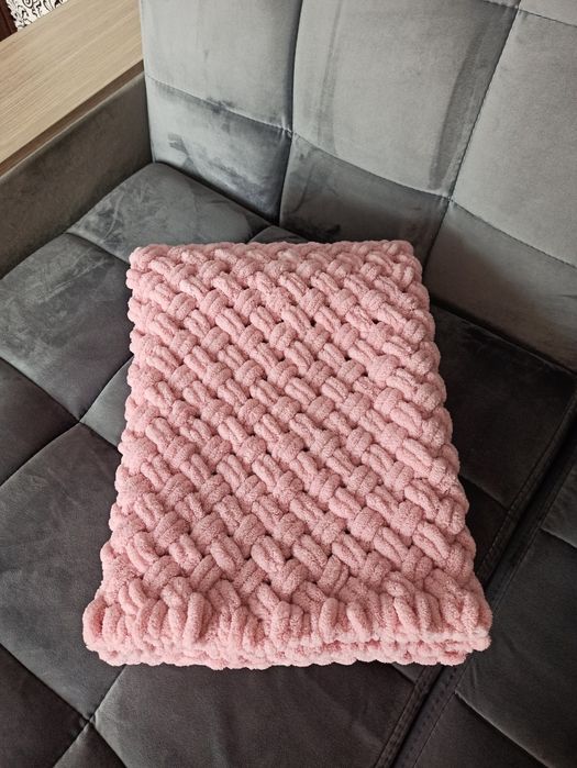 Детский плюшевый плед из пряжи Alize puffy