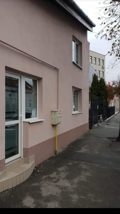 PF, inchiriez spatiu comercial sau birouri