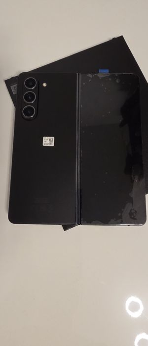 Vand Samsung Galaxy Fold5 512GB