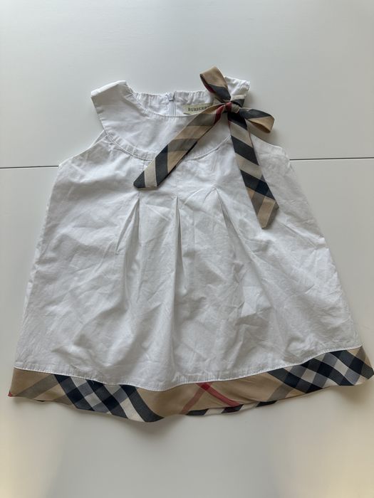 Rochita Burberry 2-3 ani