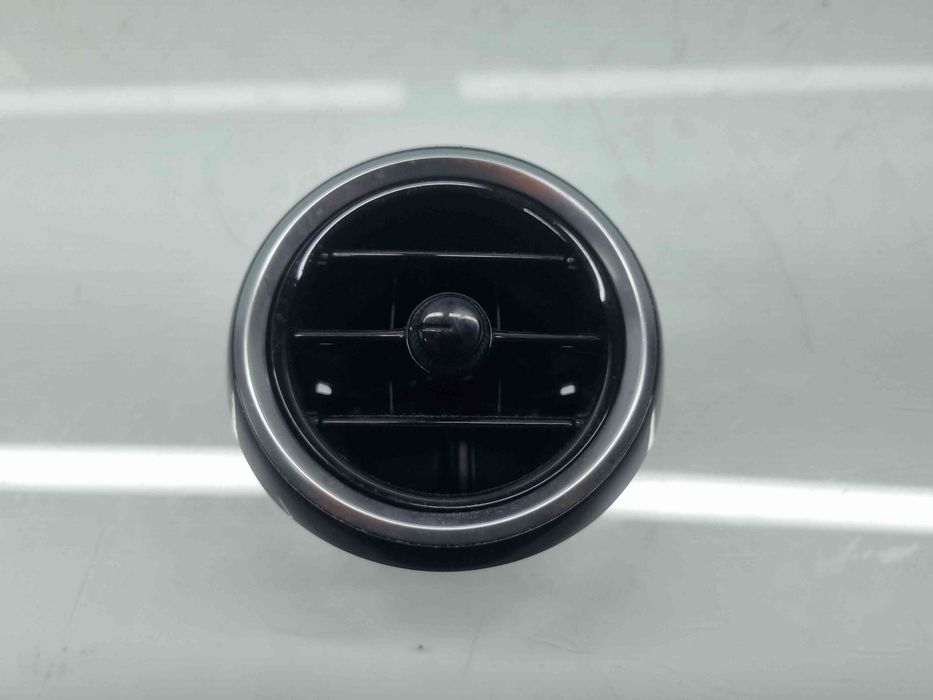 Grila aerisire centrala Mercedes Clasa C Combi (S205) [Fabr 2015-prez