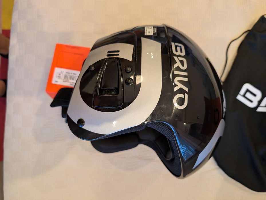 Детска състезателна ски каска BRIKO VULCANO FIS 6.8 JR [НОВА]