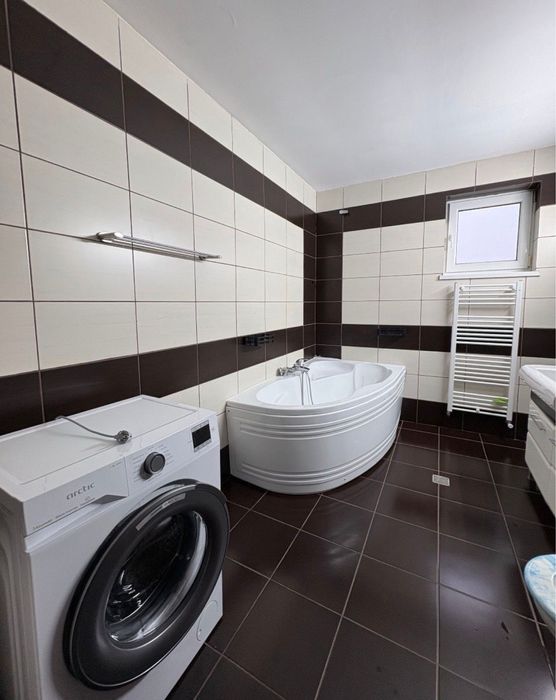 Inchiriez apartament 3 camere Cetate