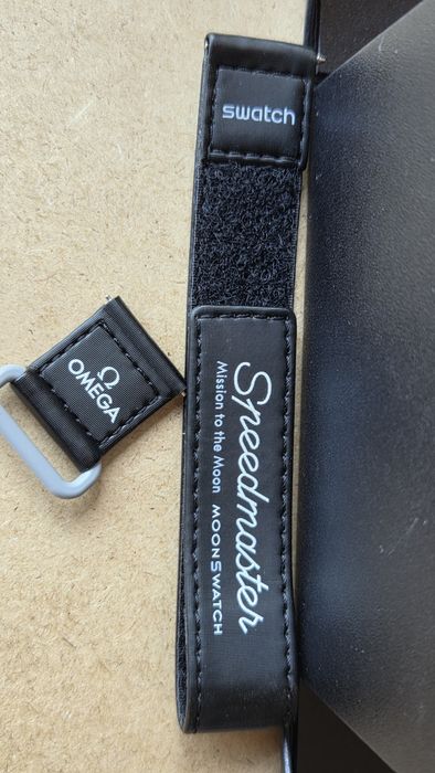 Omega Swatch mission to the moon