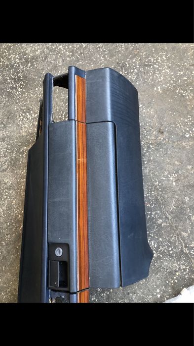 Табло за 124 Мерцедес