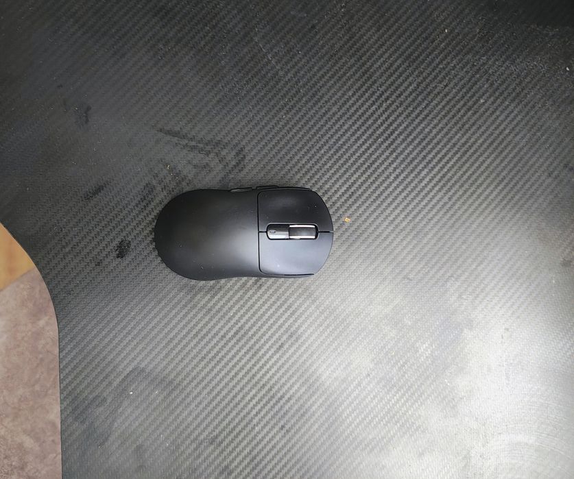 Laptop plus accesorii noi