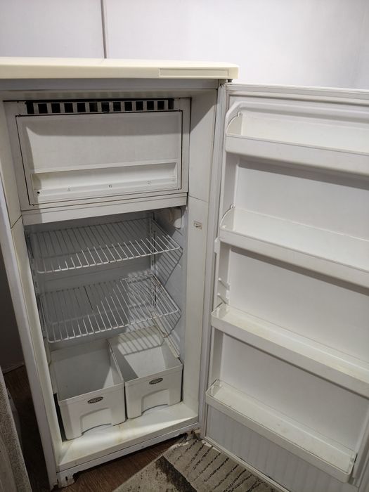 Холодильник продам