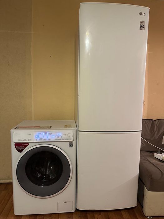 Холодильник LG высокая