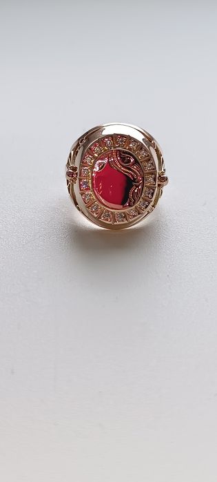 Продам золотую печатку.