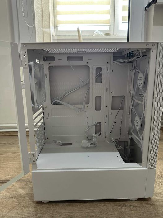 Carcasa PC KRUX Vako White RGB
