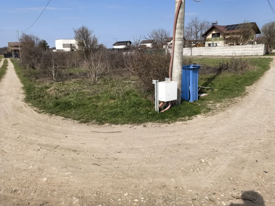 Vând teren intravilan 450mp Sabareni