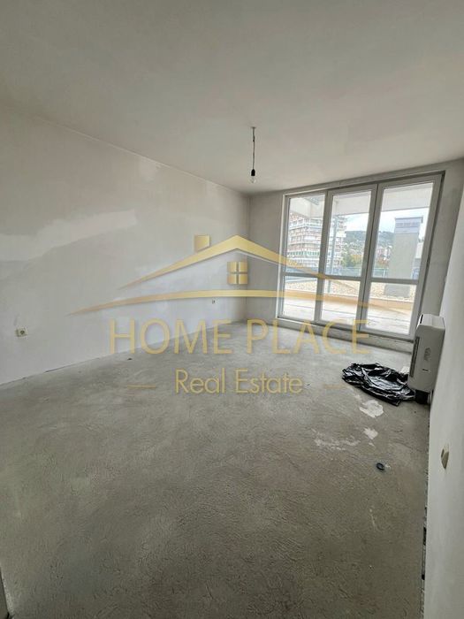 Продава се Многостаен апартамент в Варна, Левски - 200 кв.м за 967 €/кв.м - Снимка #1