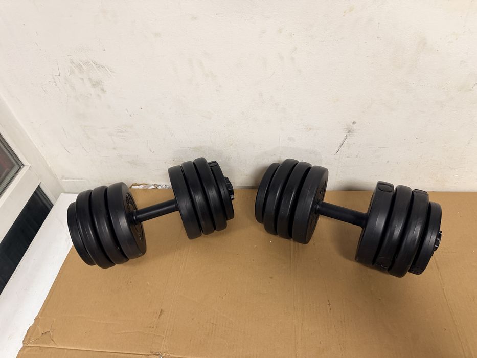 Set gantere reglabile noi 34 kg.17 kg+17 kg=34 kg, pret 200 lei