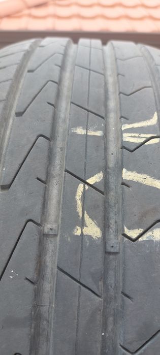 Гуми  -  летни 215 55 R16