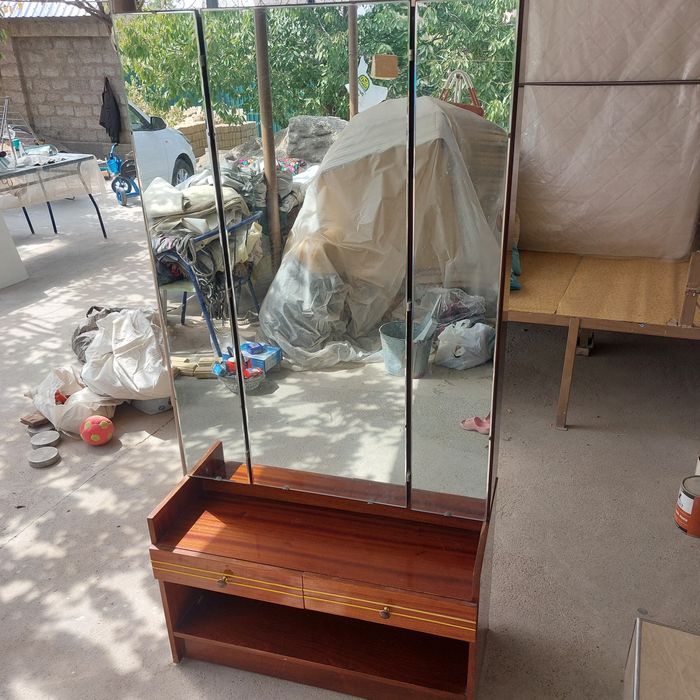 Трюмо полированное