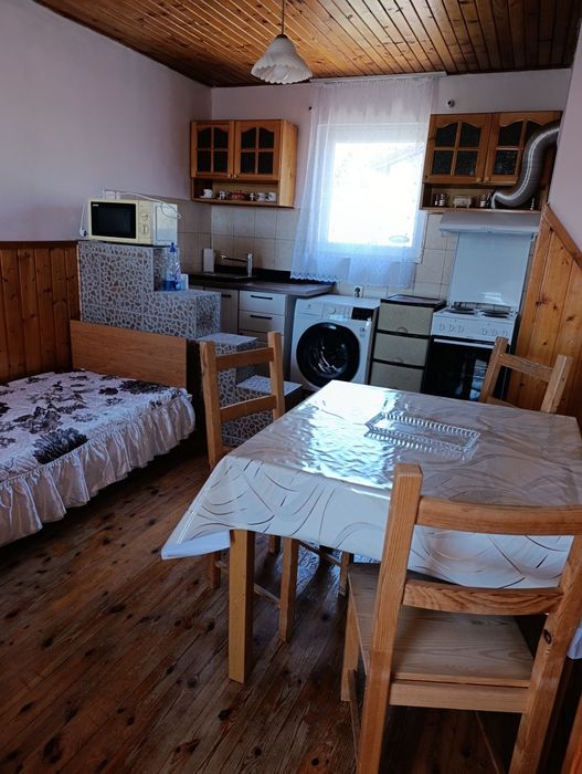 Дава се под наем Къща в Перник, Калкас - 92 кв.м за 398.82 € - Снимка #2
