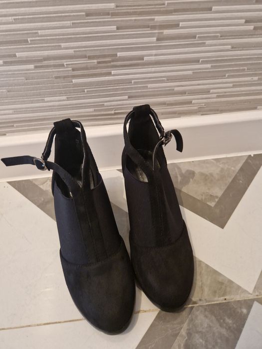 Черные туфли б/у