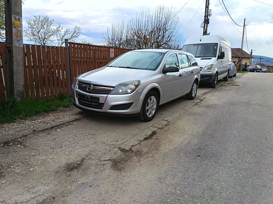 Opel Astra 1.4 benzină
