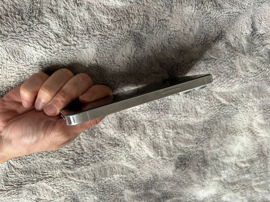 Продам айфон 14 про срочно