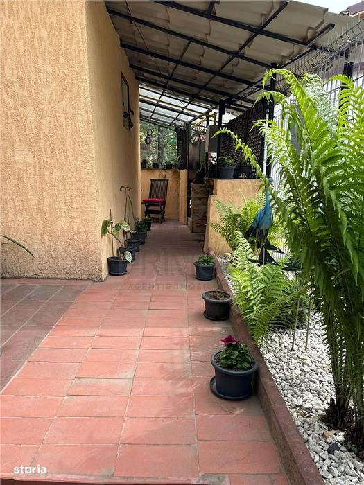 Complexul Studentesc - 2 Camere + Curte - Parter - Centrala Proprie -