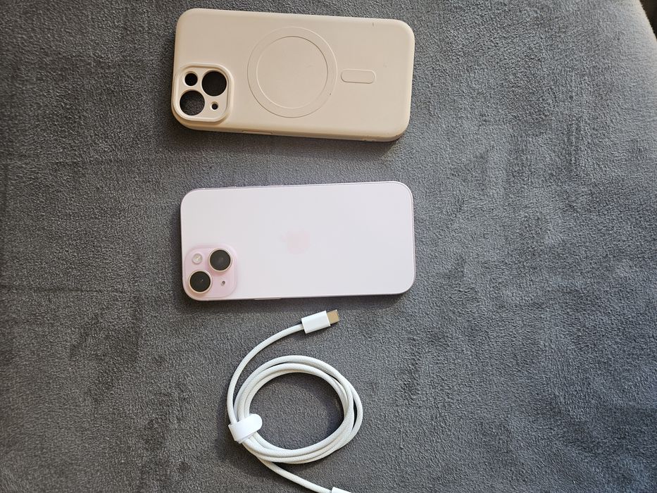 iPhone 15 Pink 128GB 86% Battery Health Отлично състояние 

СЪСТОЯНИЕ