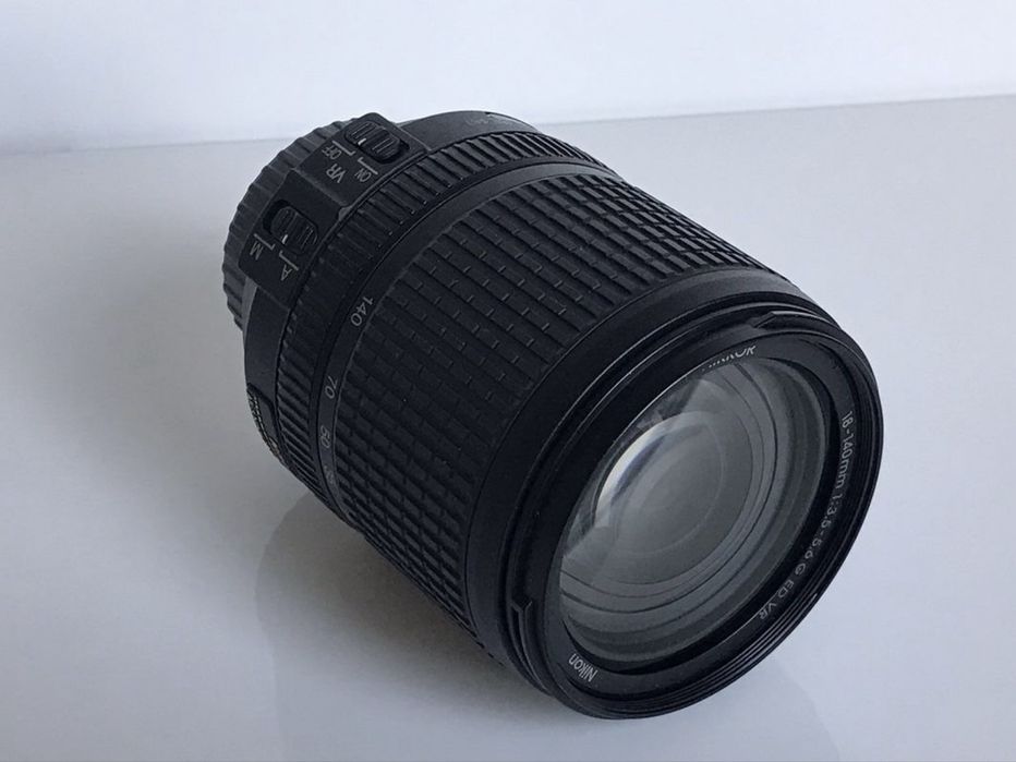 Nikon 18 140 обектив