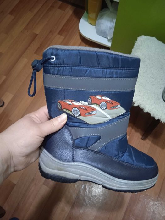Зимние дутики на мальчика 33 р