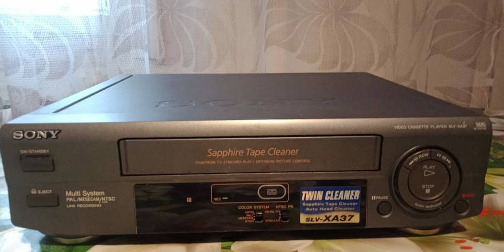 Кассетный видео проигрыватель