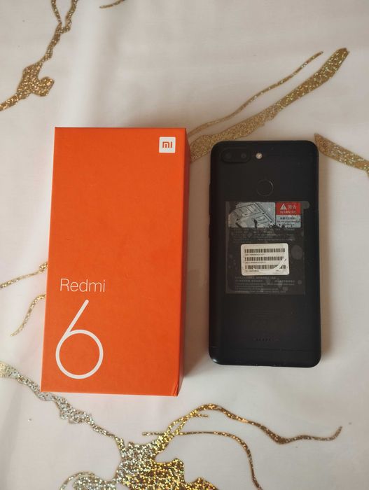 Телефон Xiaomi Redmi 6
