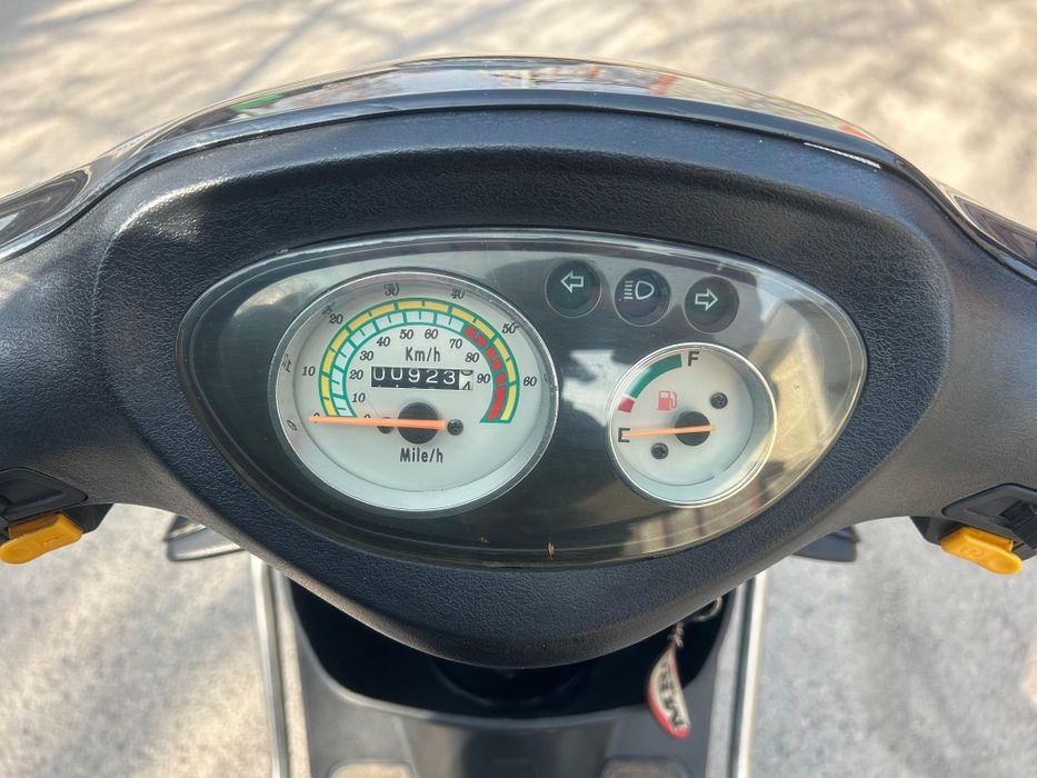 Продам Скутер М8