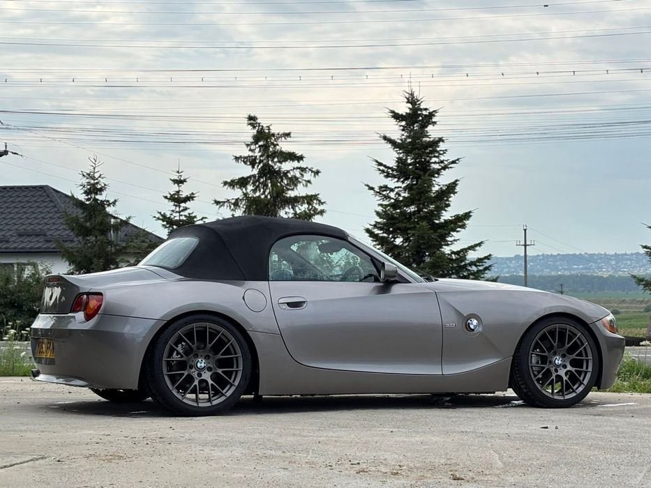 Dezmembrez BMW Z4 cabrio E85 3.0i  231cp ,6 trepte manual,Xenon,navi