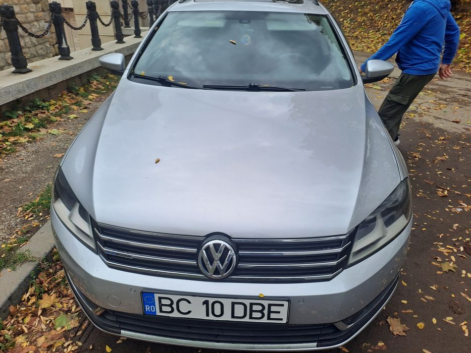 VOLKSWAGEN Passat 2012 — imagine 1