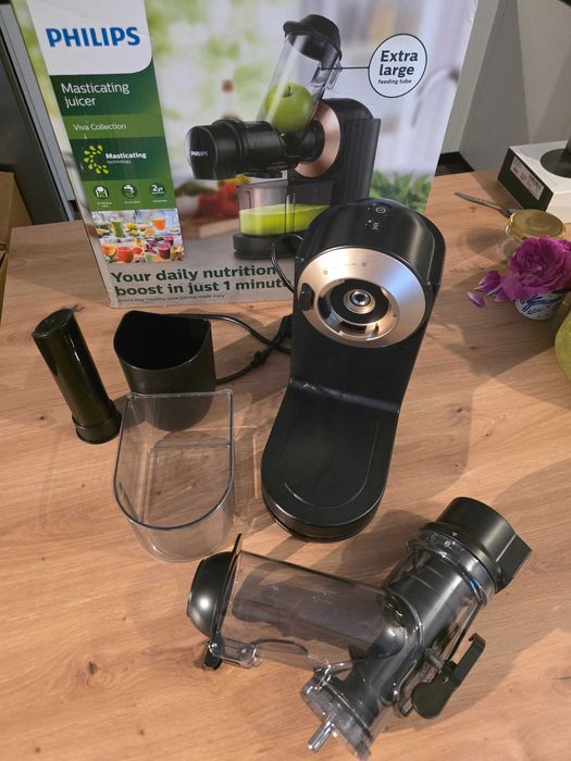 Storcator de fructe si legume prin presare la rece Philips Viva Collection HR1888/70
