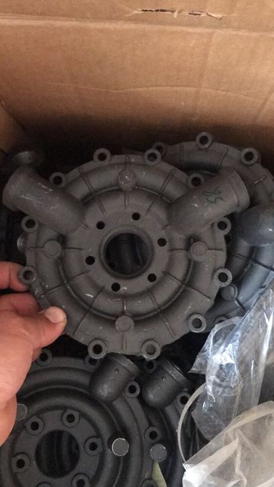 Помпи за пръскачки , маркучи за високо налягаме,капаци и др