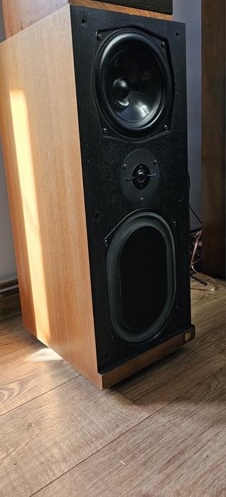 Boxe KEF Calinda Sp 1053