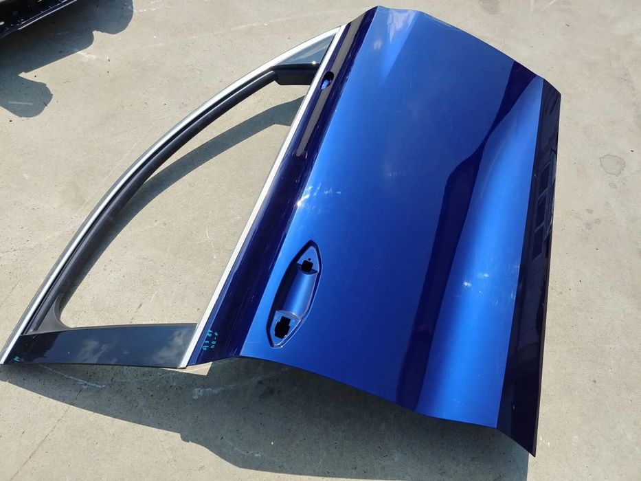 usa portiera dreapta fata audi a3 8y